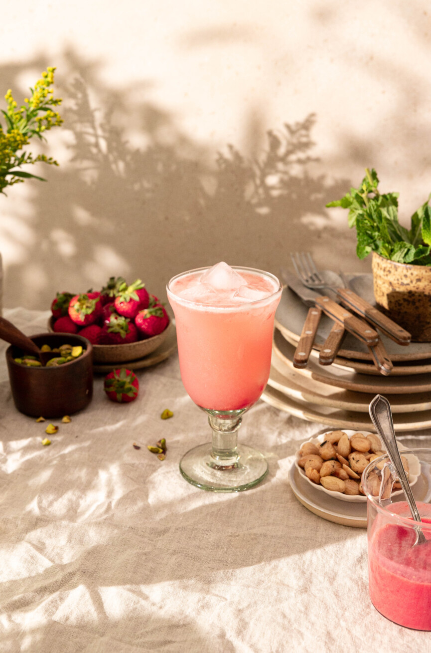rose vanilla pink berry spritz