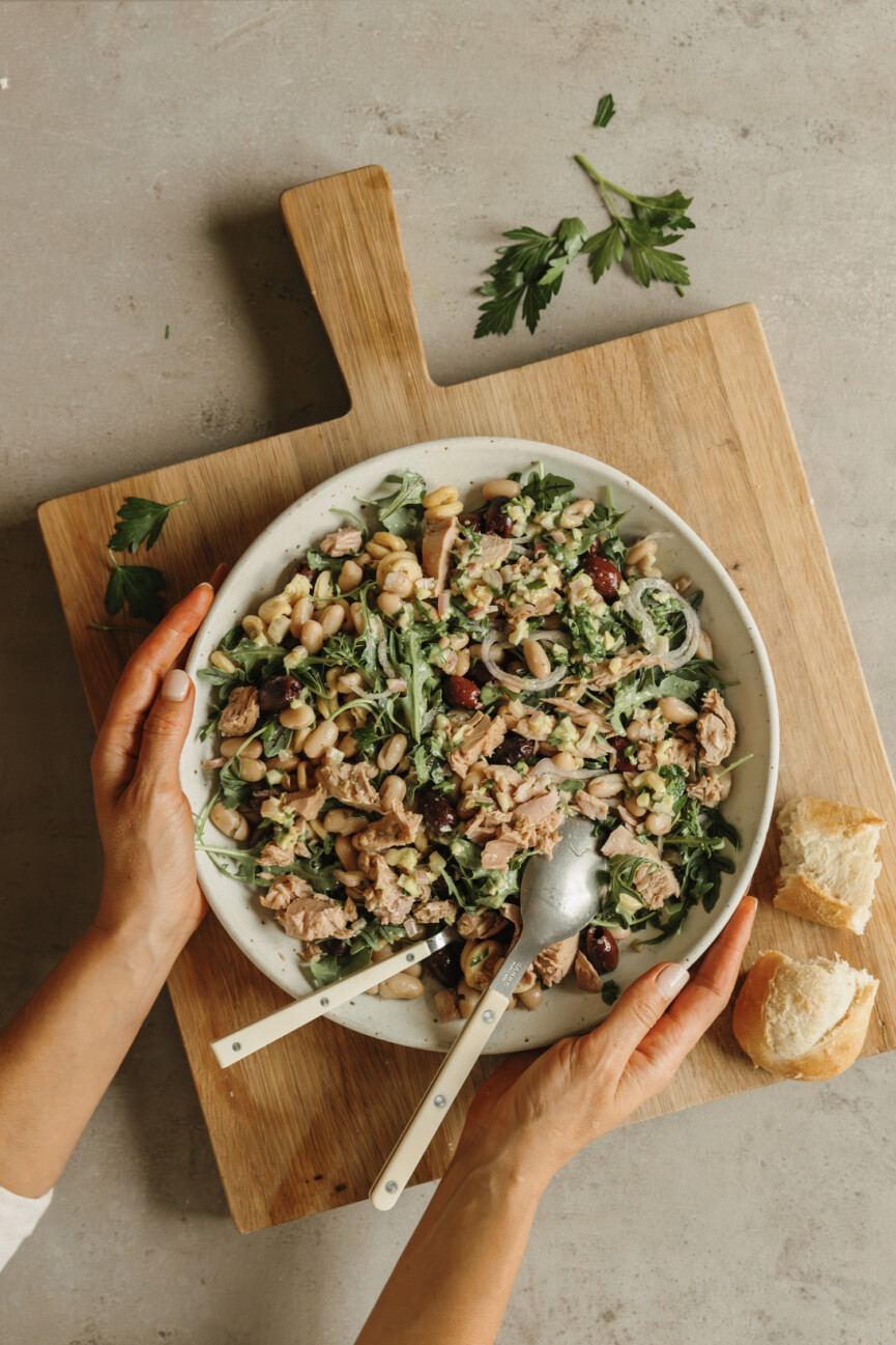 mediterranean tuna white bean salad