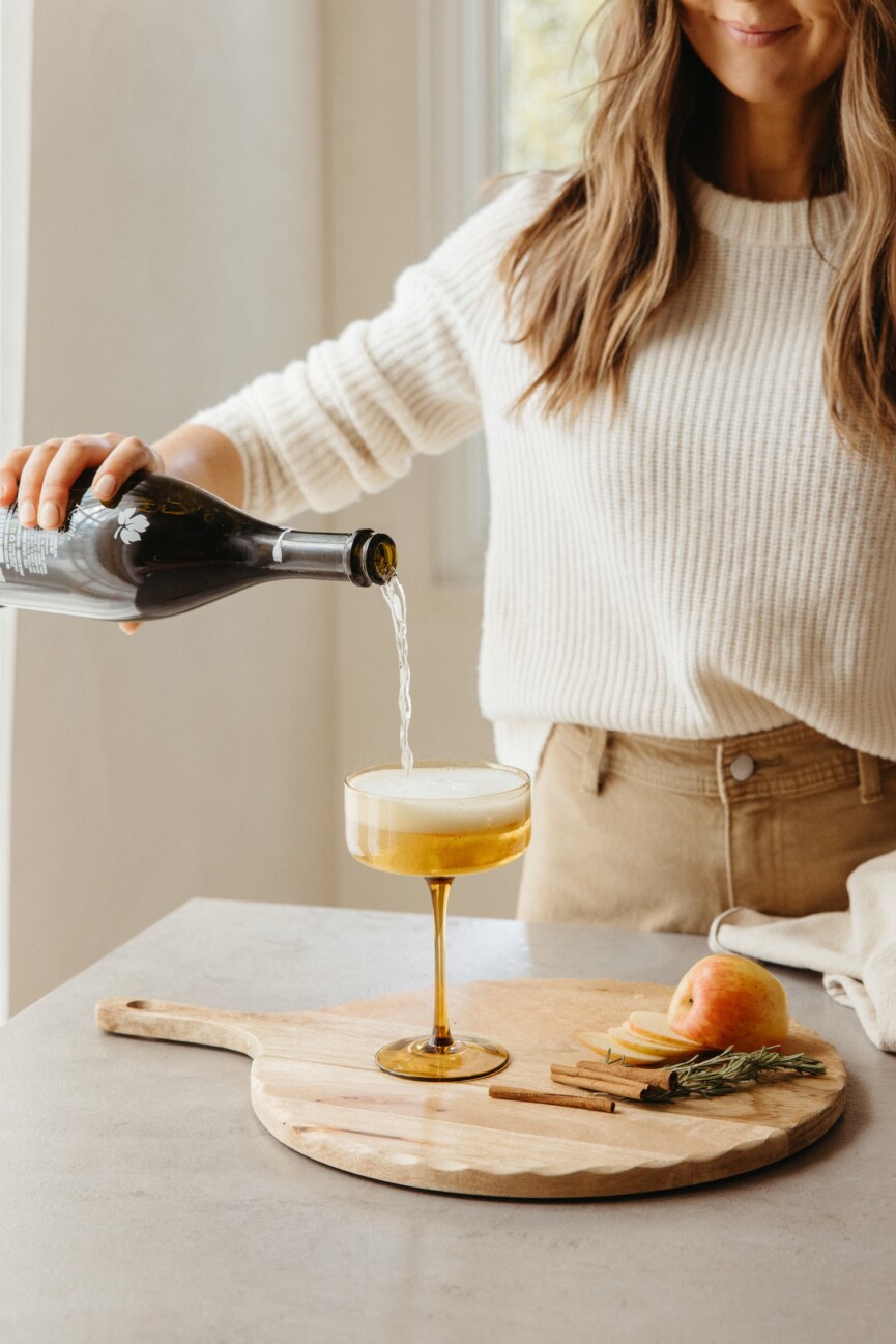 pouring champagne into a giblet