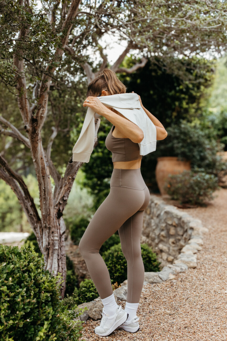 Quince fall activewear