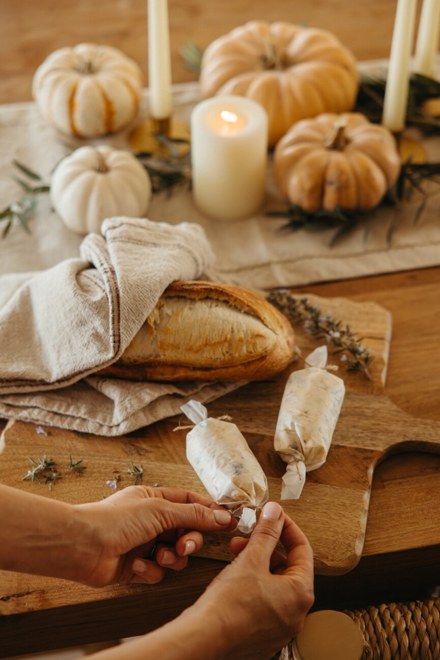 Thanksgiving bread compound butter