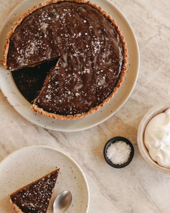 salted chocolate date tart9