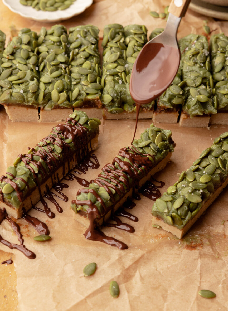 easy pumpkin seed bars with pumpkin seed butter